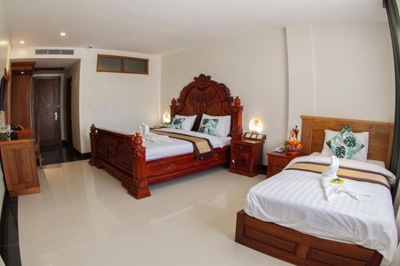 Kampong Thom Palace Hotel Dış mekan fotoğraf