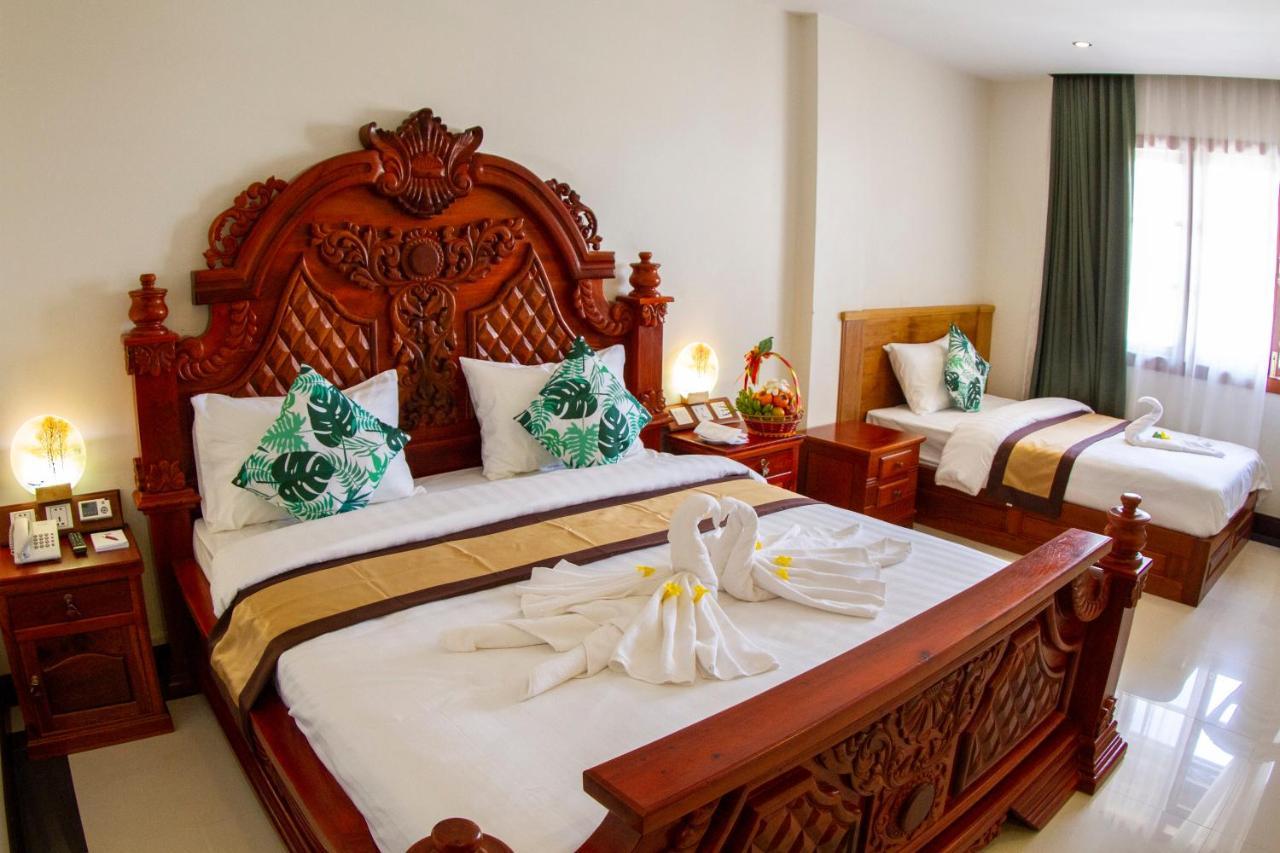 Kampong Thom Palace Hotel Dış mekan fotoğraf