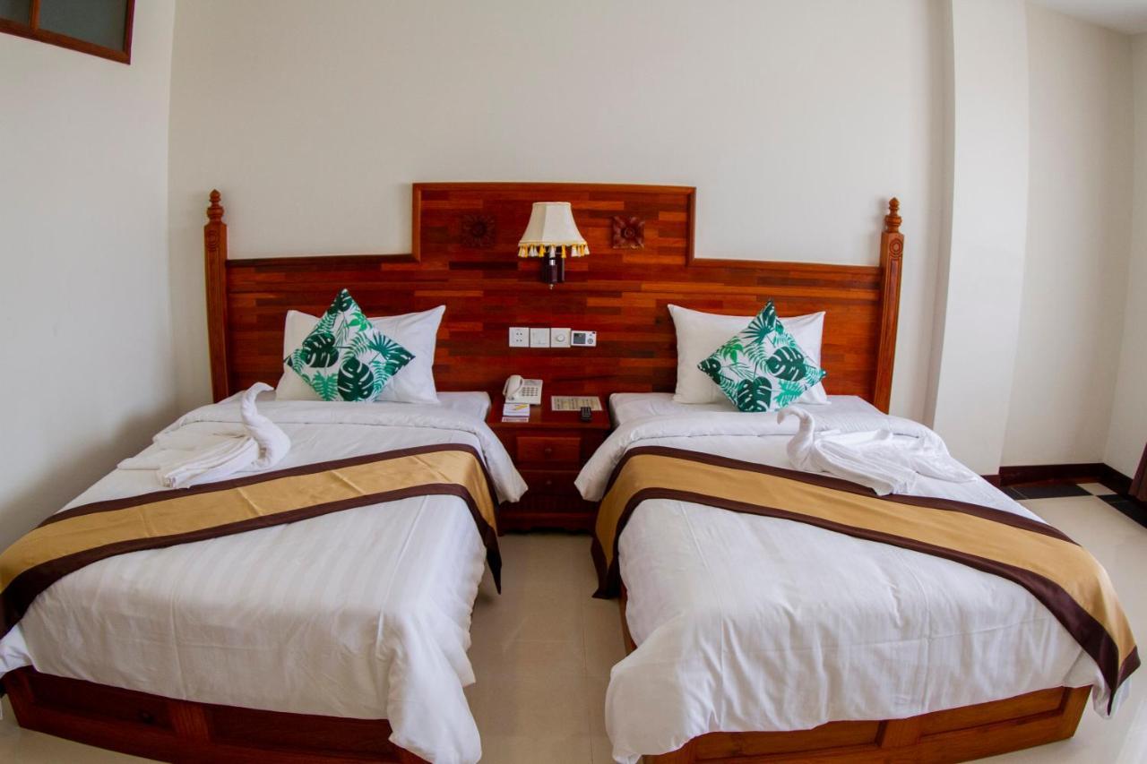 Kampong Thom Palace Hotel Dış mekan fotoğraf