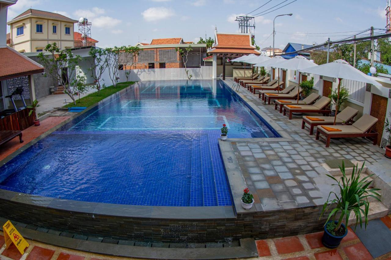 Kampong Thom Palace Hotel Dış mekan fotoğraf