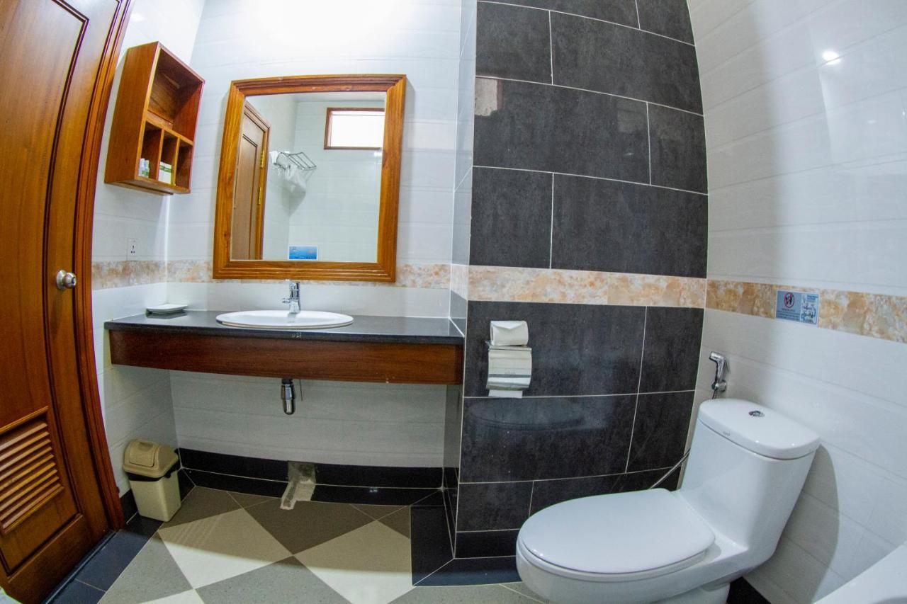 Kampong Thom Palace Hotel Dış mekan fotoğraf