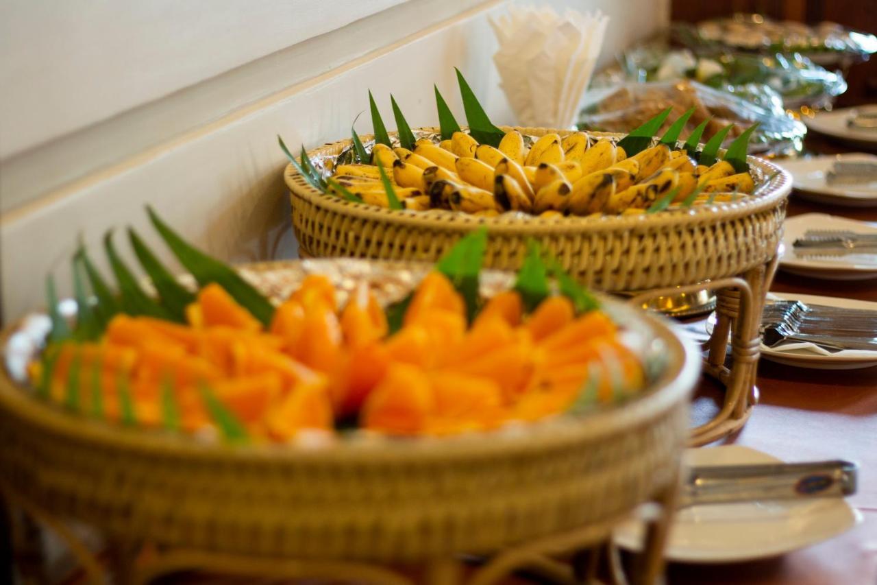 Kampong Thom Palace Hotel Dış mekan fotoğraf